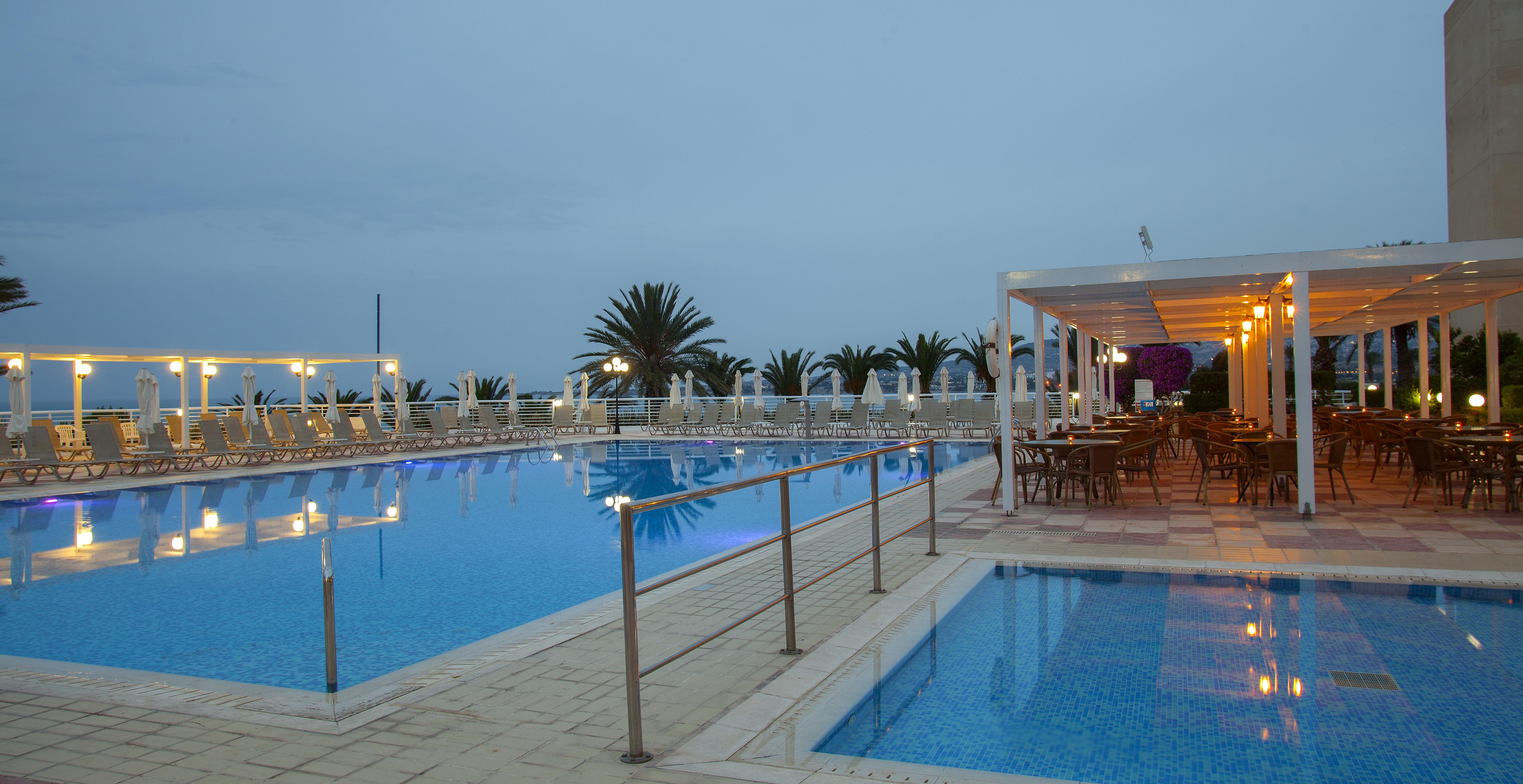 Queens Bay Hotel Kissonerga Exterior foto