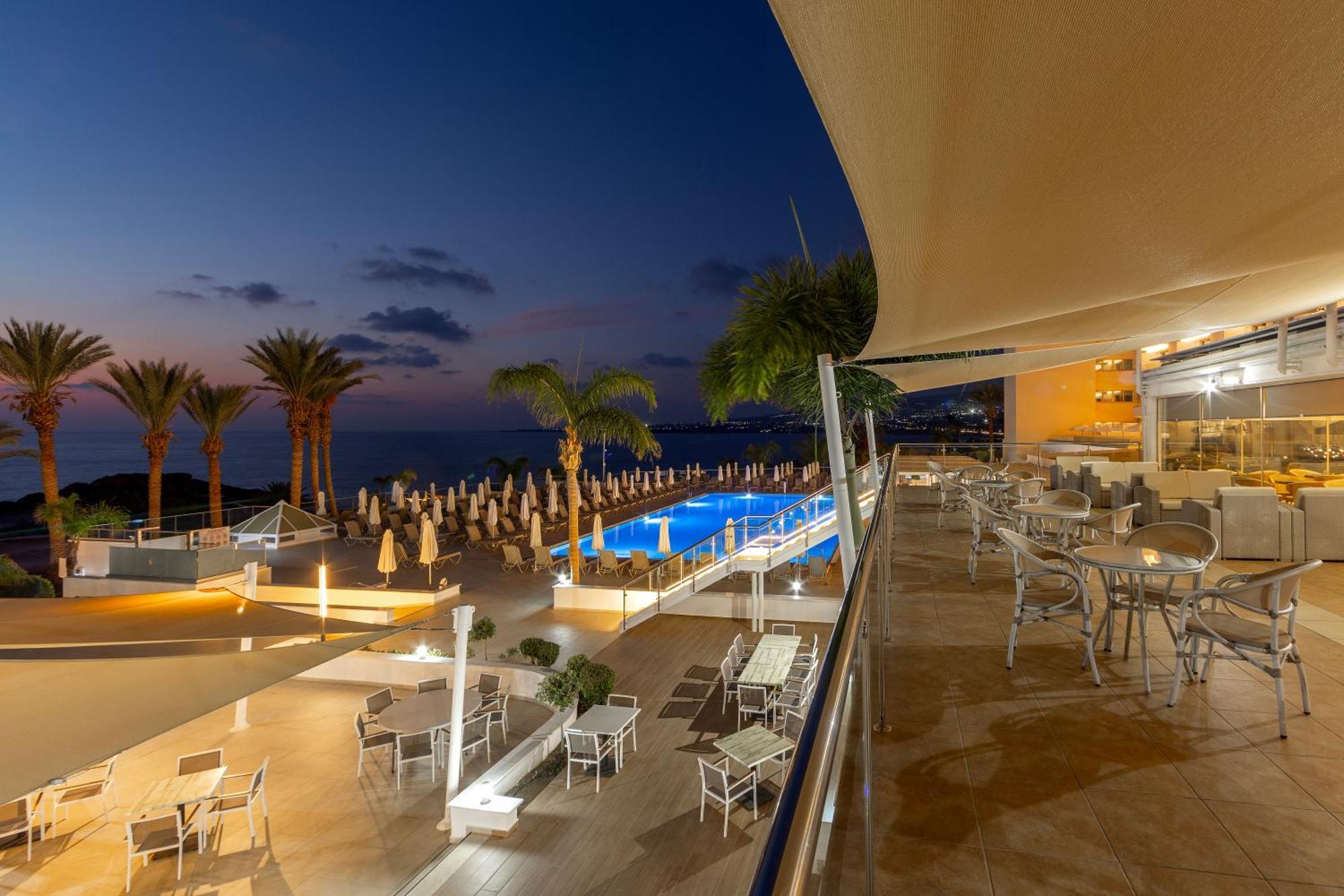 Queens Bay Hotel Kissonerga Exterior foto