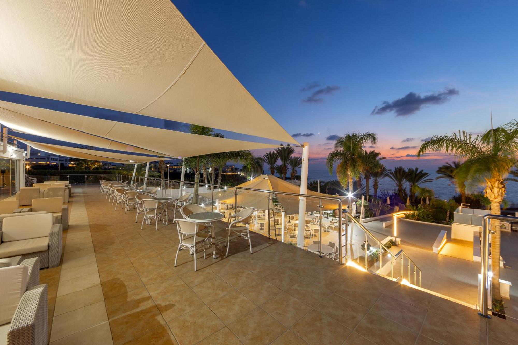Queens Bay Hotel Kissonerga Exterior foto
